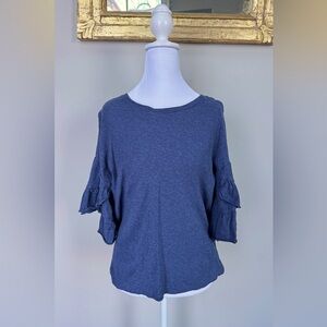 Short sleeve top